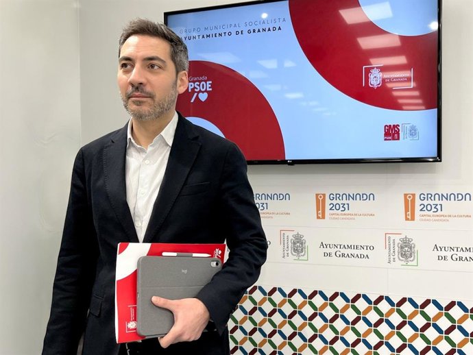 El viceportavoz del grupo municipal socialista en Granada Eduardo Castillo