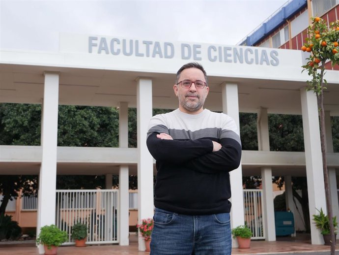 El profesor del Departamento de Física Aplicada I de la UMA José Antonio Ruiz-Arias en una imagen de archivo.