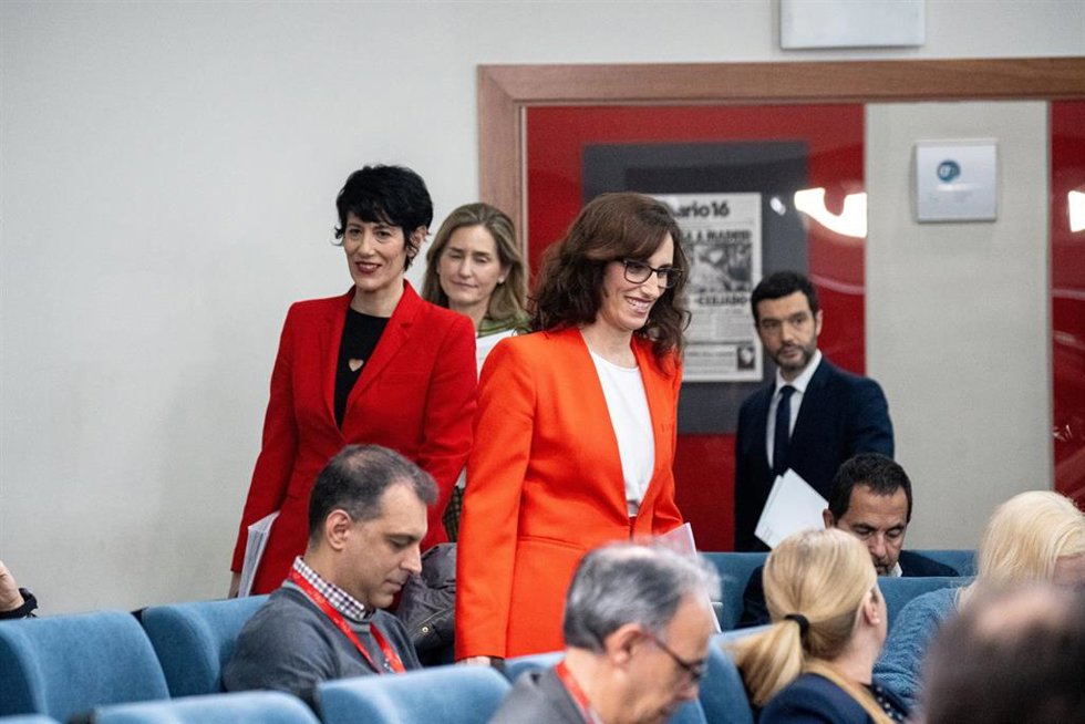 La vicepresidenta del Gobierno Sara Aagesen , la y portavoz del Gobierno, Elma Saiz , la ministra de Sanidad, Mónica García , y el ministro de Derechos Sociales, Consumo y Agenda 2030, Pablo Bustinduy.