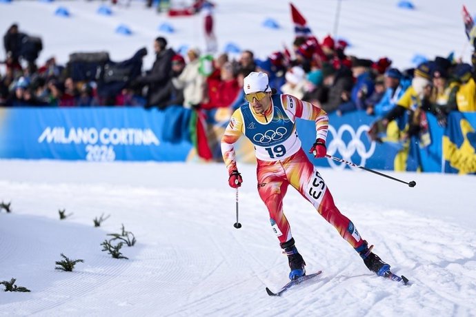 El español Jaume Pueyo durante el Sprint Clásico del esquí de fondo de los Juegos de Invierno de Milán-Cortina d'Ampezzo