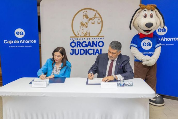 Gerente General de la Caja de Ahorros, Andrés Farrugia