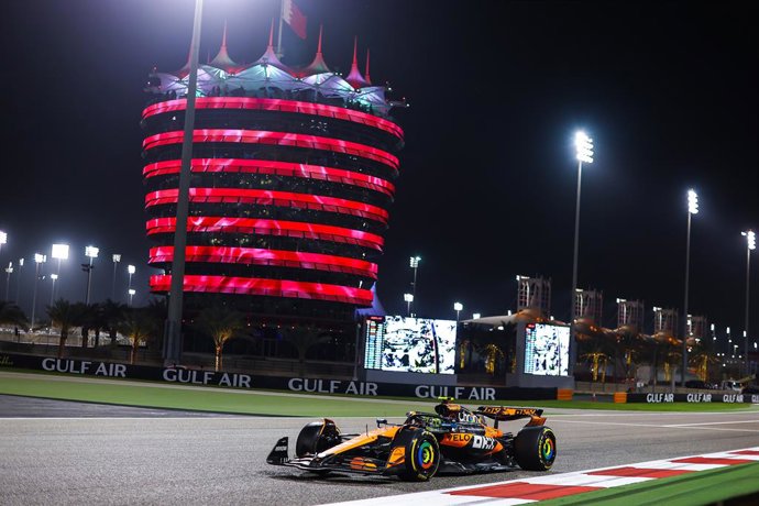 Archivo - 04 NORRIS Lando (gbr), McLaren F1 Team MCL39, action during the Formula 1 Gulf Bahrain Grand Prix 2025, 4th round of the 2025 FIA Formula One World Championship from April 11 to 13, 2025 on the Bahrain International Circuit, in Sakhir, Bahrain -