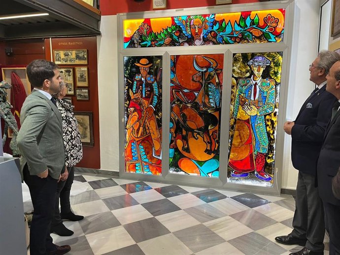 La Vidriera de la Imprenta Belmar, obra de José María Párraga, se puede ver en el Museo Taurino de Murcia