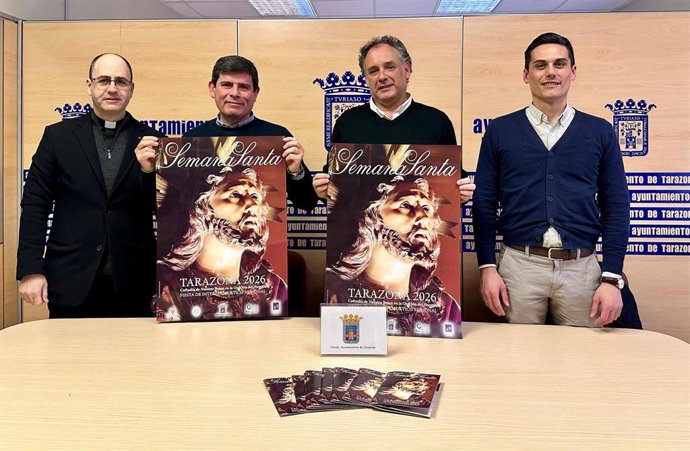Presentacion de los actos de la Semana Santa de Tarazona, con la presencia del alcalde, Tono Jaray