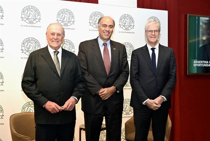 De izquierda a derecha, Enrique Lacalle, Wensceslao Bunge y Martí Savalls.