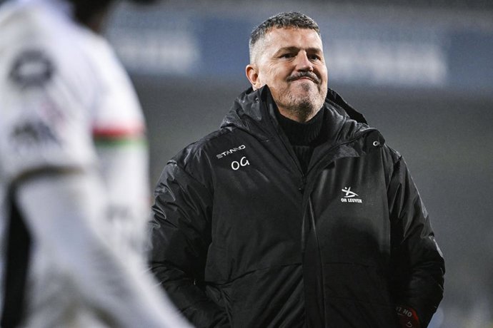 Archivo - November 9, 2024, Denderleeuw, Belgium: OHL's head coach Oscar Garcia pictured after a soccer match between FCV Dender EH and Oud-Heverlee Leuven, Saturday 09 November 2024 in Denderleeuw, on day 14 of the 2024-2025 season of the 'Jupiler Pro Le