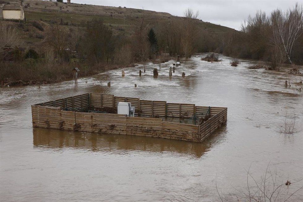 Confluencia de los ríos Tera y Duero en Garray, a 10 de febrero de 2026, en Soria, Castilla y León (España). La delegada territorial de la Junta en Soria, Yolanda de Gregorio, ha activado el nivel 2 de emergencia del Plan de Protección Civil de Castilla