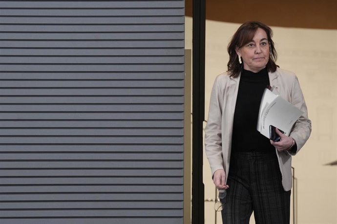 La portavoz del Govern, Sílvia Paneque, a su llegada a una rueda de prensa tras el Consell Executiu, en la Generalitat de Catalunya, a 27 de enero de 2026, en Barcelona, Catalunya (España).
