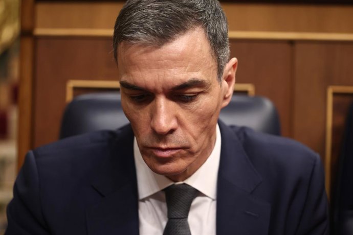 El presidente del Gobierno, Pedro Sánchez, en una sesión de control al Gobierno, en el Congreso de los Diputados, a 11 de febrero de 2026, en Madrid (España). 