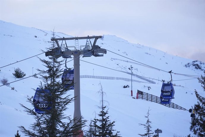 Archivo - Estación de esquí de Sierra Nevada. A 09 de enero de 2026, en Monachil, (Granada, Andalucía). 