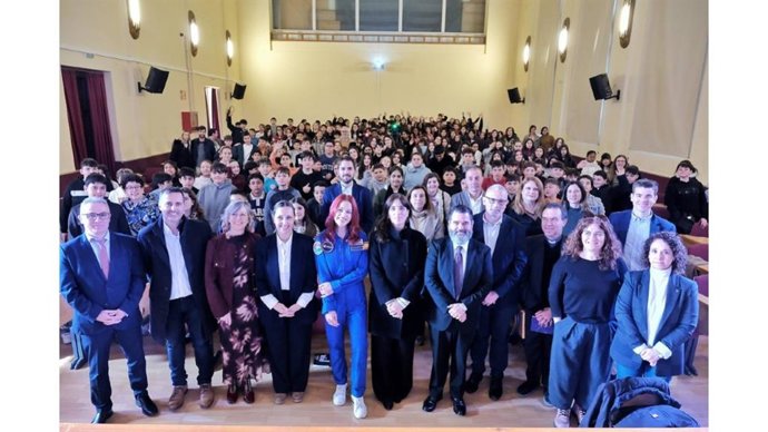 Imagen de la sesión con Sara García en el centro