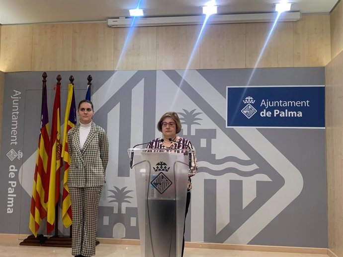 La portavoz del equipo de gobierno municipal, Mercedes Celeste, en la rueda de prensa de la Junta de Gobierno