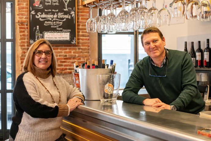 Elena y Alejandro, propietarios de El Economato