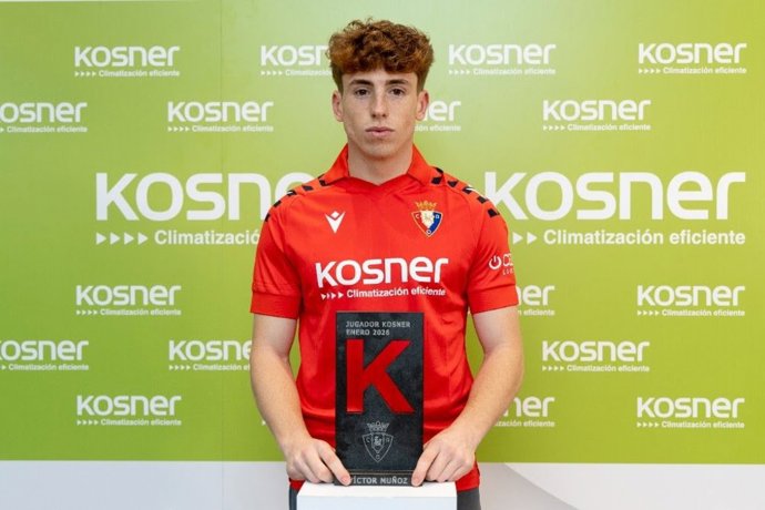 El futbolista de CA Osasuna Víctor Muñoz, 'Jugador Kosner del mes'.