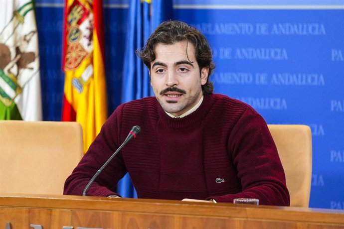 El diputado del Grupo Por Andalucía José Manuel Gómez Jurado, este miércoles en rueda de prensa. 