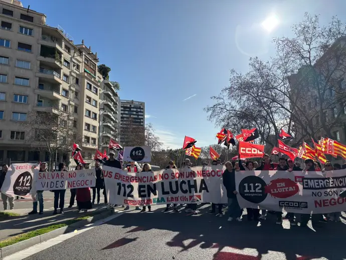 Concentración de trabajadores del 112 en Barcelona