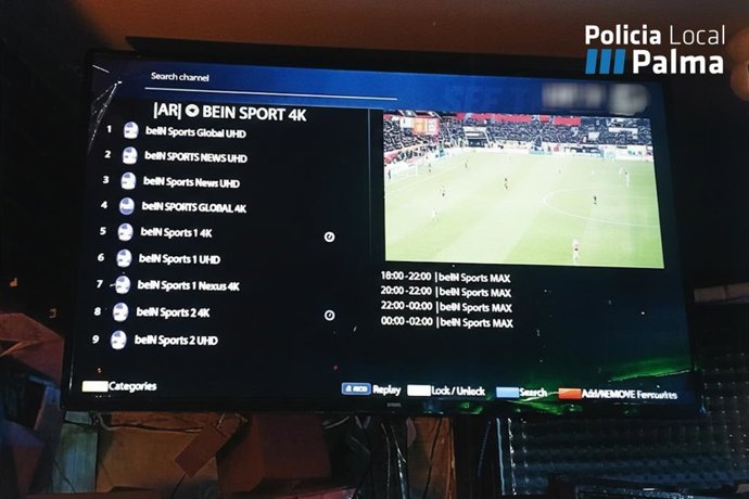 Televisión en la que retransmitía el fútbol en el bar denunciado.