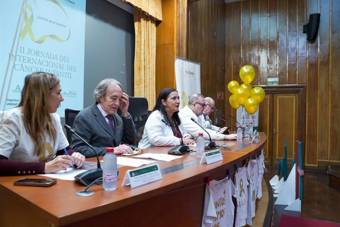 Jornadas de sensibilización sobre cáncer infantil en el Hospital Virgen de las Nieves