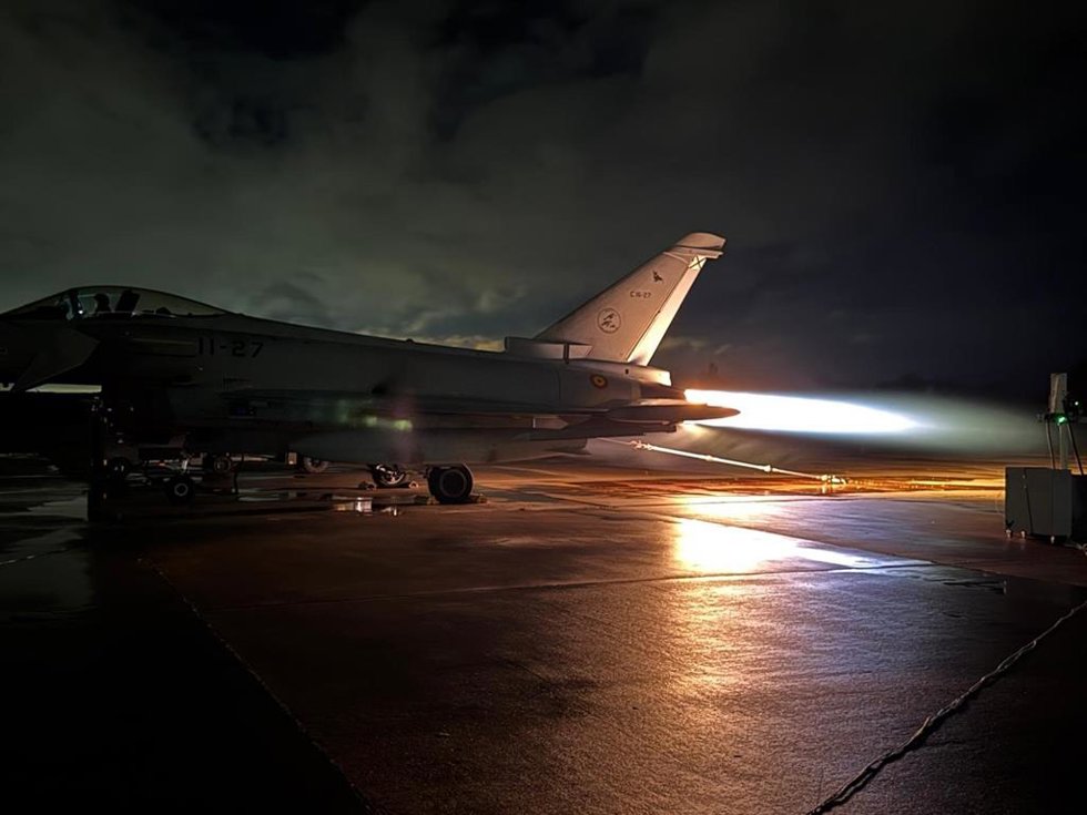 Pruebas con combustible sostenible en un Eurofighter en la Base Aérea de Torrejón