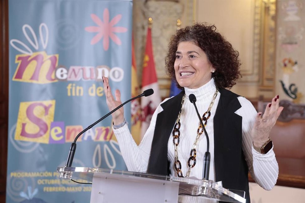 El Ayuntamiento de Valladolid ofrece más de medio centenar de actividades para el público infantil hasta el mes de mayo . En la foto, la edil Mayte Martínez.