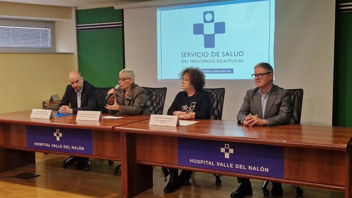 El viceconsejero de Política Sanitaria, Pablo García; la consejera de Salud, Concepción Saavedra; la consejera de Derechos Sociales, Marta del Arco; y el director general de Promoción de la Autonomía Personal y Mayores. Enrique Rodríguez Nuño.