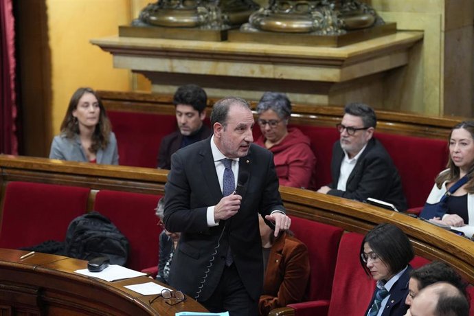 El conseller de Justicia, Ramón Espadaler, interviene en la sesión de control al Govern.