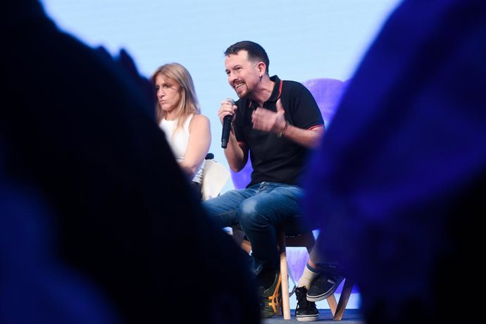 Archivo - El exvicepresidente del Gobierno y exsecretario general de Podemos, Pablo Iglesias, durante una intervención en la  Universidad de Otoño de Podemos en Espacio Ventas, a 18 de octubre de 2025, en Madrid (España). 