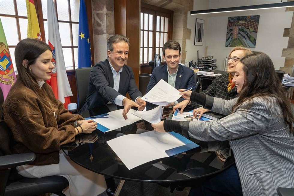 Firma del convenio.