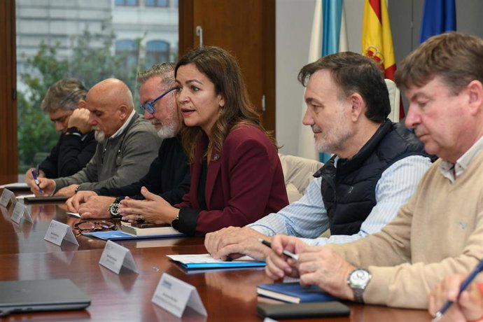 Reunión de la conselleira do Mar con las cofradías