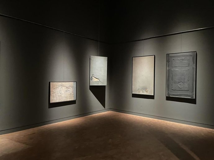 Exposición 'Antoni Tàpies. El movimiento perpetuo del muro'