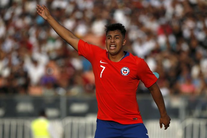 Futbol, Noche Alba 2020 El jugador de  la seleccion chilena sub 23 Ivan Morales es fotografiado durante la Noche Alba disputada contra Colo Colo ralizada en el estadio Monumental de Santiago, Chile 05/01/2020 Andres Pina/Photosport  Football, Colo Colo's