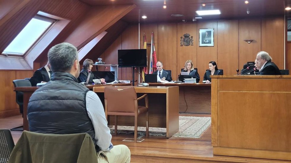 Archivo - Joaquín Arco, alcalde de Ribamontán al Monte, en el juicio contra él por presunta prevaricación