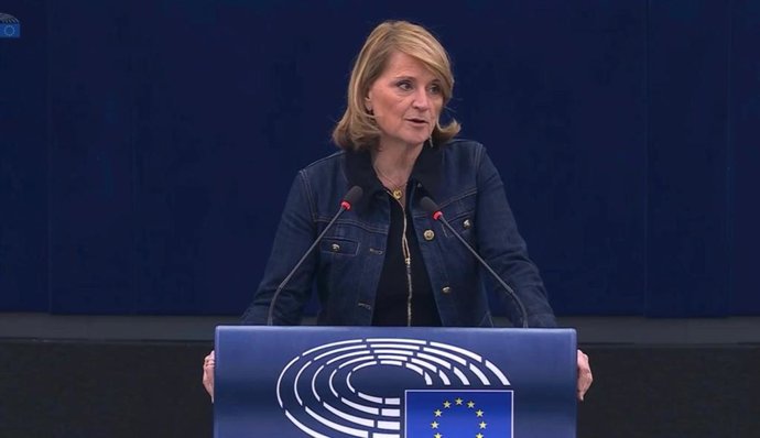 La eurodiputada mallorquina del PP Rosa Estaràs, durante una intervención en Estrasburgo.