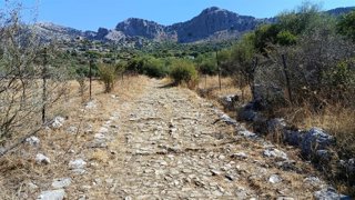 Sendero de la calzada romana en Ubrique.