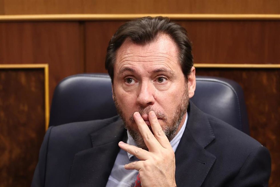 El ministro de Transportes, Óscar Puente, en una sesión de control al Gobierno , en el Congreso de los Diputados, a 11 de febrero de 2026, en Madrid