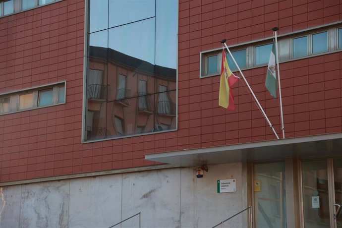 Imagen de la fachada del juzgado de Montoro (Córdoba) que asume la investigación de la causa del accidente ferroviario ocurrido en la localidad cordobesa de Adamuz.