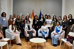 La ministra de Juventud e Infancia Sira Rego en el acto  ‘Merienda con Ciencia’.