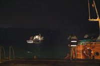 El helicóptero de Salvamento no localiza indicios de contaminación tras hundirse un buque con 11.000 litros de gasoil