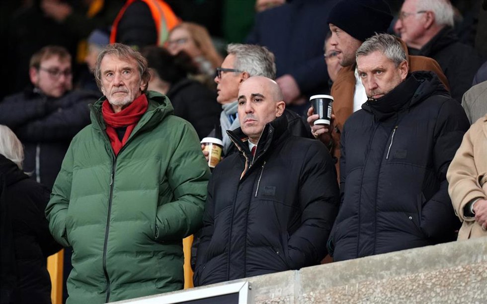 Archivo - Sir Jim Ratcliffe, Omar Berrada y Jason Wilcox, Manchester United
