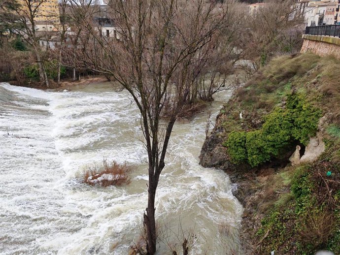 Crecida del río Júcar en Cuenca a consecuencia del episodio de lluviar registrado a causa del temporal Leonardo.