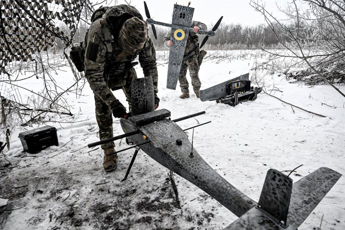 January 23, 2026, Donetsk Region, Ukraine: Soldiers from a UAS crew of the Striletskyi special forces police battalion of the National Police in Zaporizhzhia region assemble a Ukrainian GARA drone before a combat mission in the Pokrovsky direction, Donets