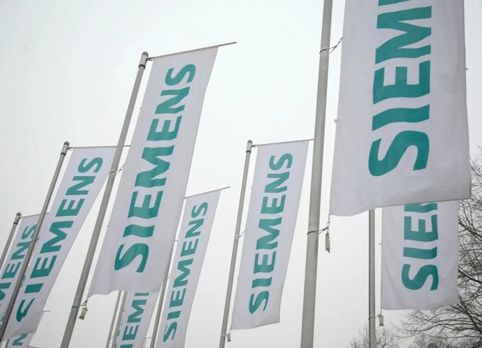Archivo - Siemens se une a Forética para reforzar su objetivo de acelerar la transición verde en España