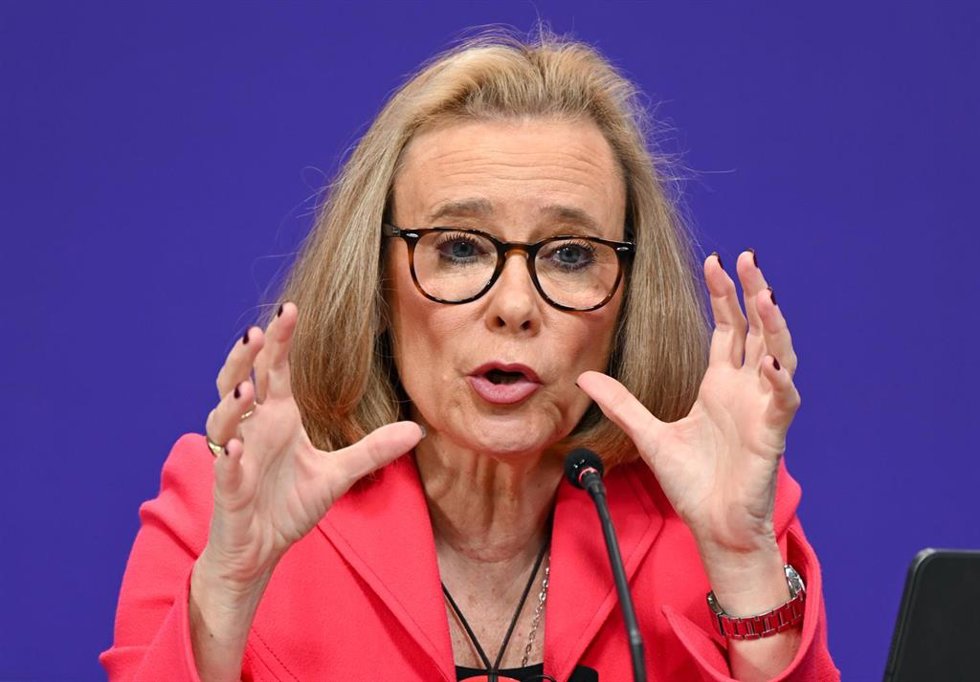 Archivo - FILED - 02 March 2023, Hesse, Darmstadt: Belen Garijo, Chairwoman of the Executive Board of Merck KGaA, attends the annual press conference of the Darmstadt-based pharmaceutical and technology group Merck. The head of the German multinational