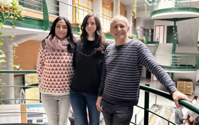 Archivo - Equipo investigador del estudio sobre el fármaco hidroxiurea que impulsa la Pablo de Olavide.