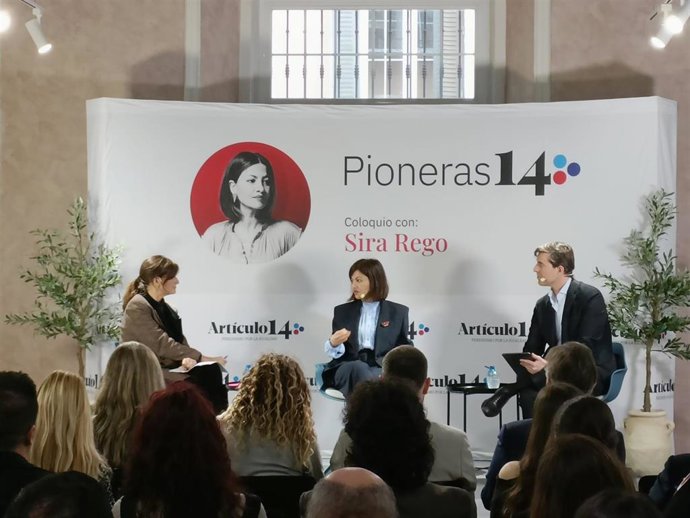 La ministra de Juventud e Infancia, Sira Rego, en un encuentro informativo de Artículo 14