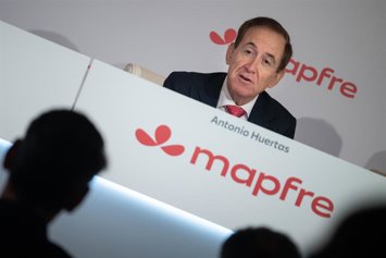 El presidente de Mapfre, Antonio Huertas, durante una rueda de prensa, en el Auditorio de Fundación Mapfre, a 12 de febrero de 2026, en Madrid (España).