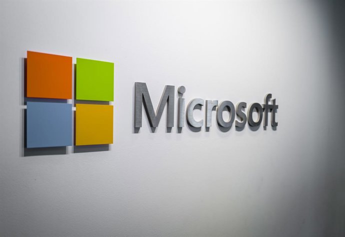 Archivo - October 6, 2025, Calgary, Ab, CANADA: A Microsoft logo is pictured at the company's offices in Calgary, Alta., Monday, Oct. 6, 2025.