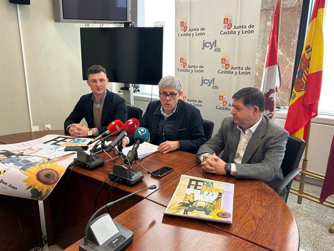 El delegado de la Junta en León, Eduardo Diego, en la presentación de la Feria de Febrero de Valencia de Don Juan.