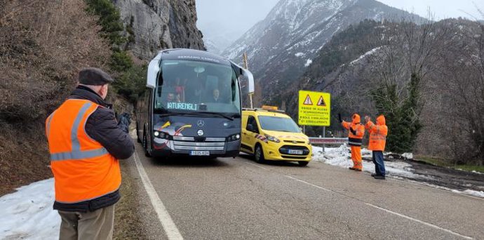 Evacuación de las personas aisladas en el Balneario de Panticosa.