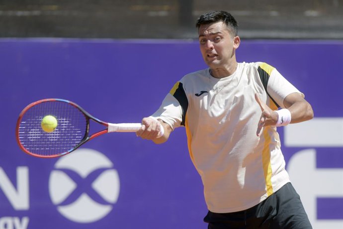 Tenis, Tomas Barrios vs Thiago Seyboth ATP 250 Buenos Aires 2026. El tenista chileno Tomas Barrios es fotografiado contra Thiago Seyboth de Brasil durante el ATP 250 en Buenos  Aires, Argentina. 10/02/2026 Mariano Garcia/ UNAR via Photosport  Tennis,